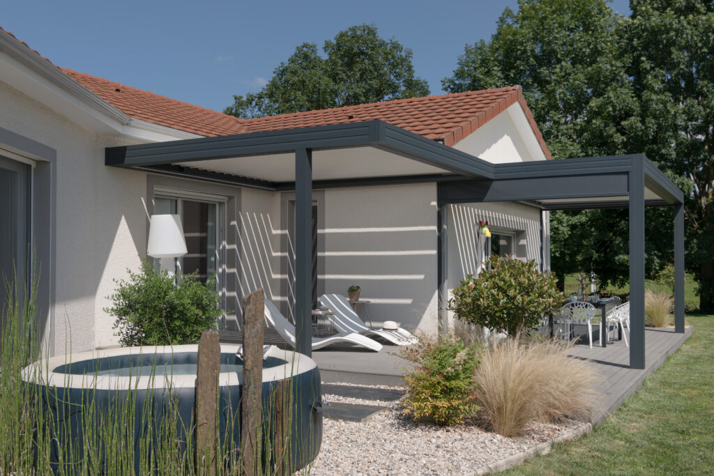 Pergola à lames rétractables en Normandie : confort et élégance pour votre extérieur 2 lame pergola normandie